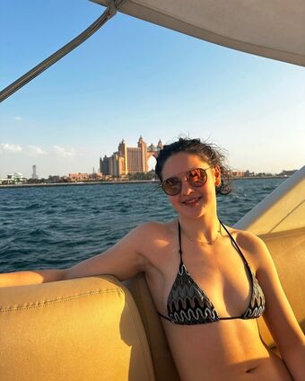 Abbi Pulling Foto Nude Leaked OnlyFans 22