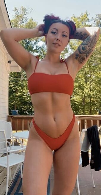 Addisonhollyfit