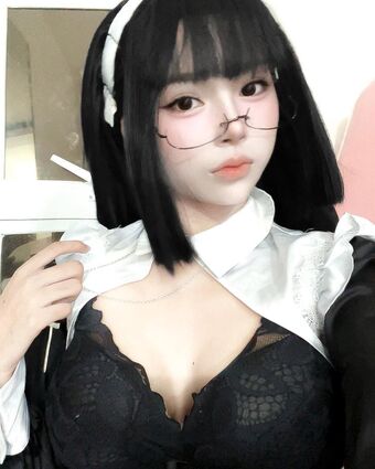Akari_Cos