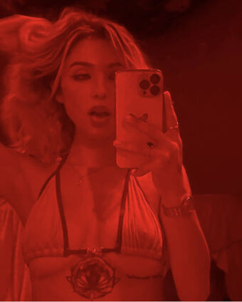 aliaremyinitials Foto Nude Leaked OnlyFans 27