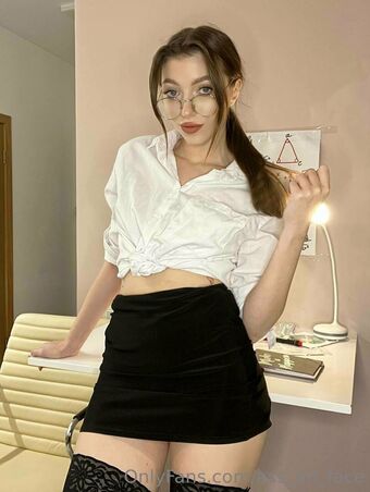 alisa_blanche