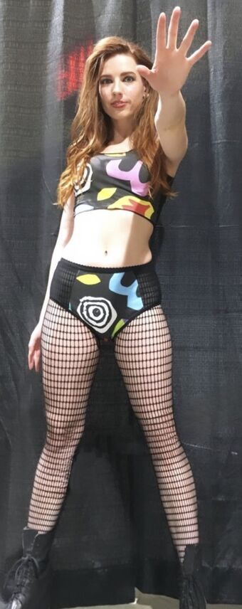 Amanda Lynne