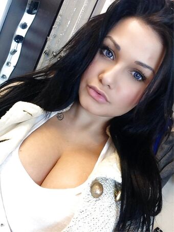 Amber Lynne