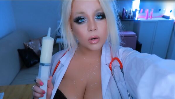 Amy B ASMR (TheAmyBOfficial)