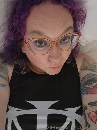 amyaltgirlfree