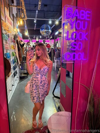annahangers Foto Nude Leaked OnlyFans 36