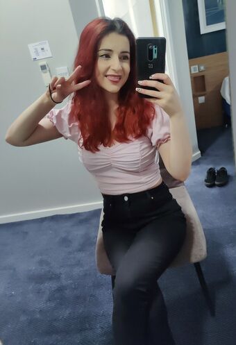 AnnieFuchsia
