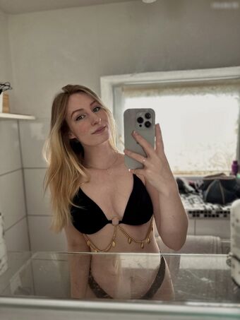 april | itsaprilfriend Foto Nude Leaked OnlyFans 7