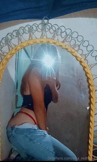aria_redhead
