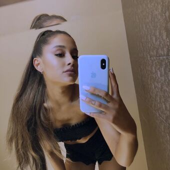 arianagrande Foto Nude Leaked OnlyFans 17