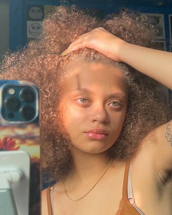 Armpit-fetish