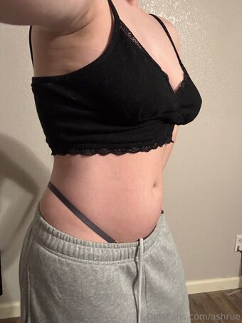 ashrue Foto Nude Leaked OnlyFans 14