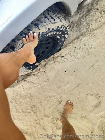 atomictoez Foto Nude Leaked OnlyFans 3