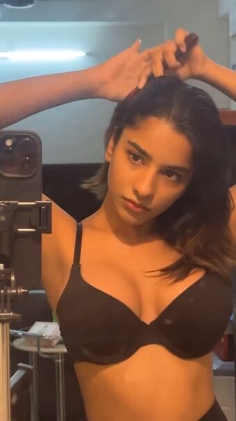 Aurora Sinclair