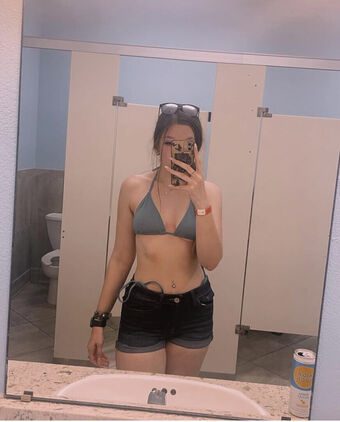 Avarodes Foto Nude Leaked OnlyFans 11