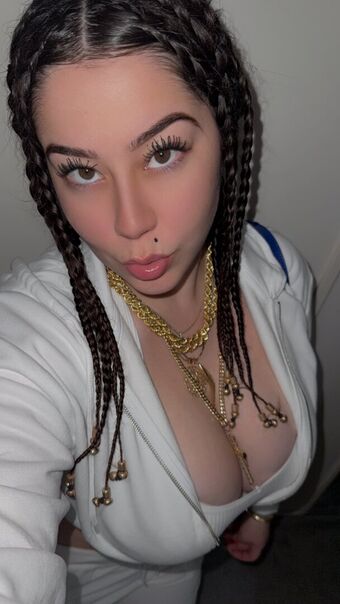 b.ae Foto Nude Leaked OnlyFans 25