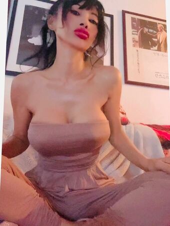 Bai Ling