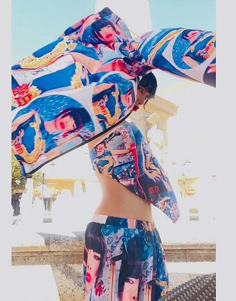 Bai Ling