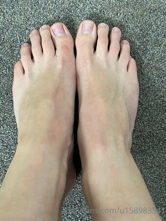 barefootlibran