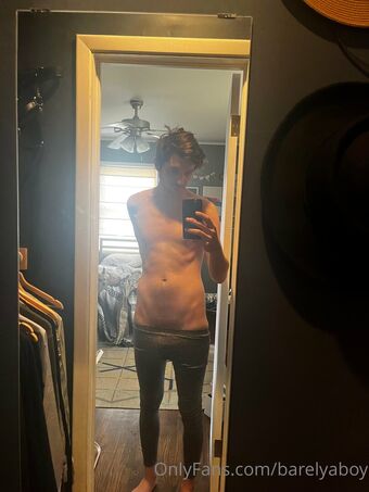barelyaboy Foto Nude Leaked OnlyFans 1