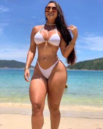 Bella Araujo