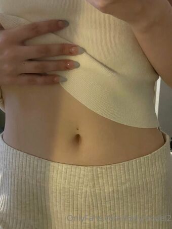 bellymodel2 Foto Nude Leaked OnlyFans 13
