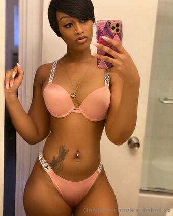 bombshell.xx Foto Nude Leaked OnlyFans 12