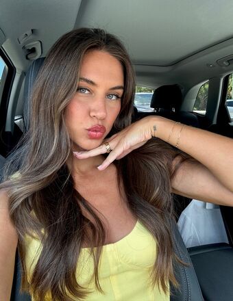 Brit Manuela