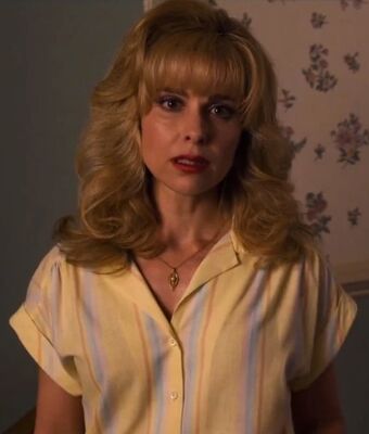 Cara Buono