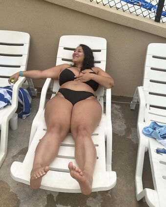 Cassandra Nicole