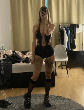 celiinxsaa Foto Nude Leaked OnlyFans 6