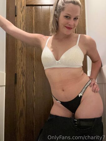 charity7 Foto Nude Leaked OnlyFans 14