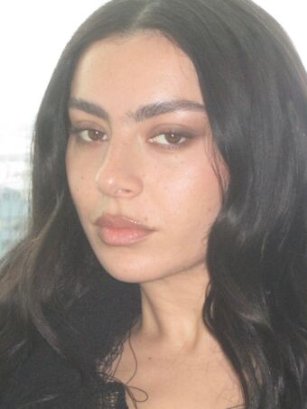 Charli-xcx Foto Nude Leaked OnlyFans 1142