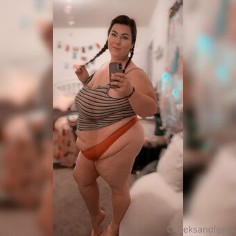 cheeksandfeetsfree