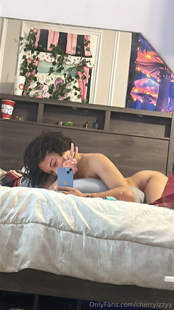 cherryizzyy Foto Nude Leaked OnlyFans 4
