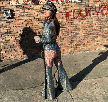 Dancer Rosalie