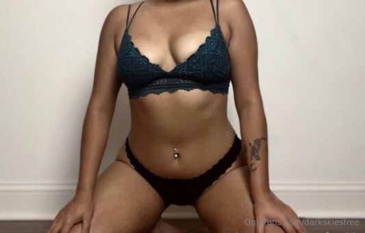 darkskiesfree Foto Nude Leaked OnlyFans 11
