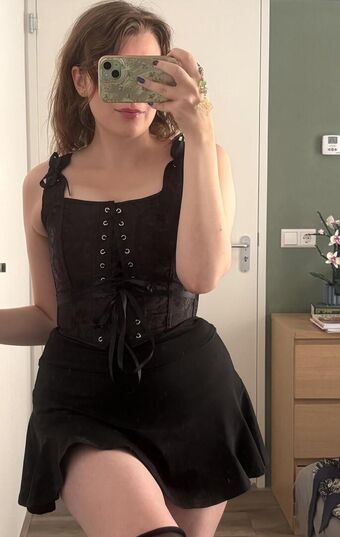 darlingalora