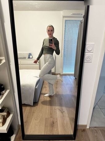 Deesse Emma