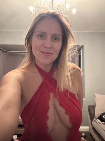 DirtyBanteringBlonde