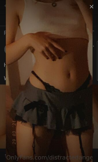 Distractedleo
