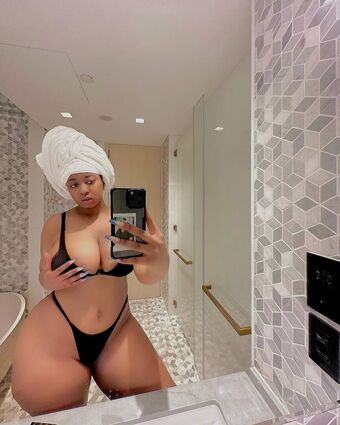 djdimplenipple Foto Nude Leaked OnlyFans 12