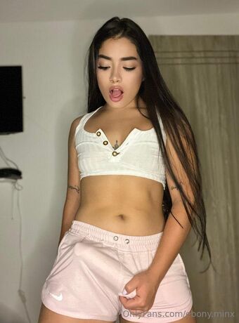 ebony.minx
