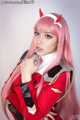 Elina Yi