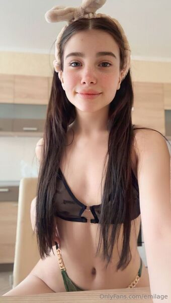 emilage Foto Nude Leaked OnlyFans 110