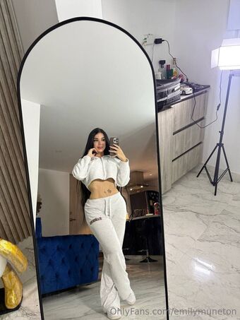 emilymuneton