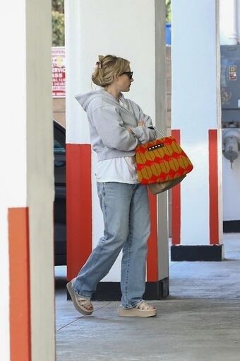 Emma Roberts