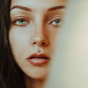 Fabiola Holystone