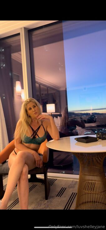 farrahcollinsxoxo