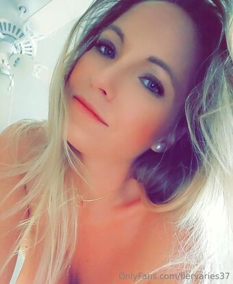 fieryaries37 Foto Nude Leaked OnlyFans 22